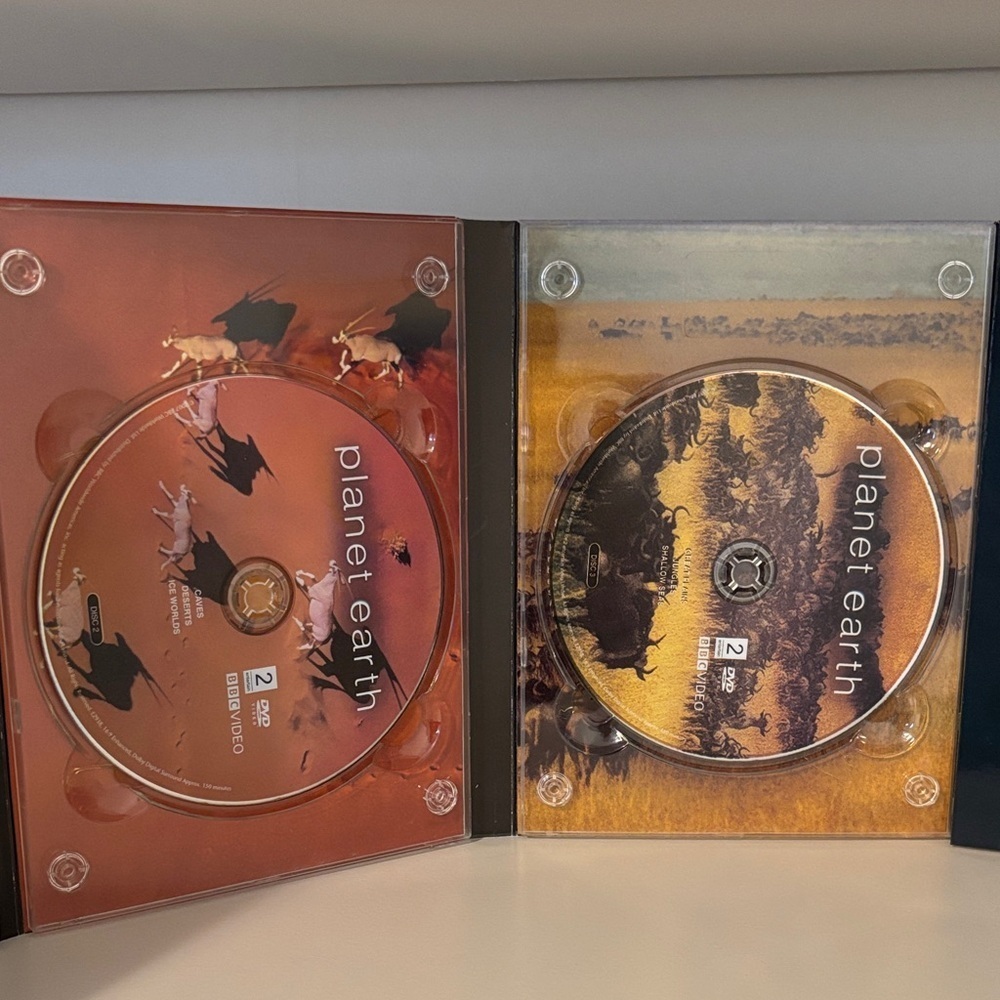 Planet Earth: The Complete Series DVD Set - Picture 3 of 5